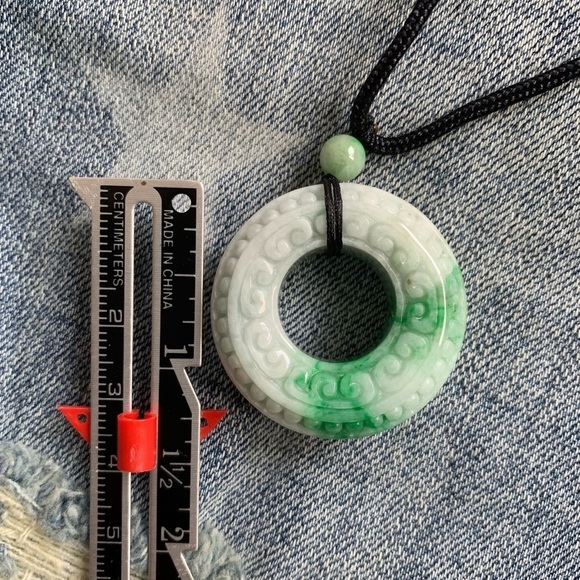 💚Luck & Peace Authentic Jade jadeite Necklace - Picture 3 of 9